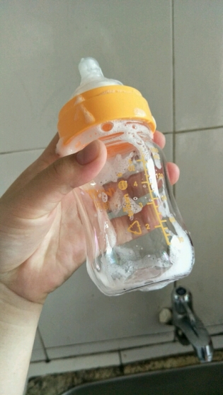 超级爱育儿网!爱得利奶瓶!