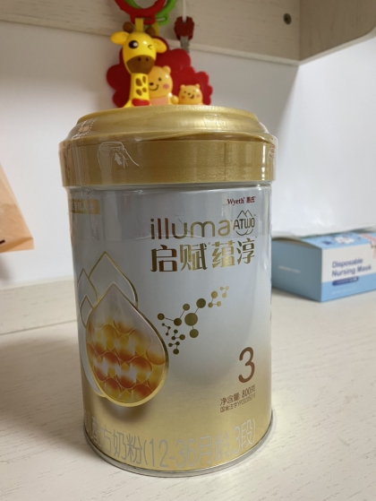 产品的优点分享: 启赋蕴淳的奶粉成分上有一些特别的地方,比如 1.