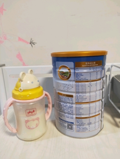 可以让宝宝健康的光明牧场较大婴儿配方奶粉二段