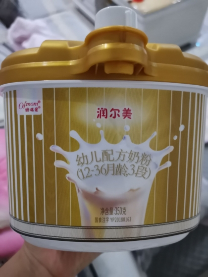 妈咪爱幼儿奶粉