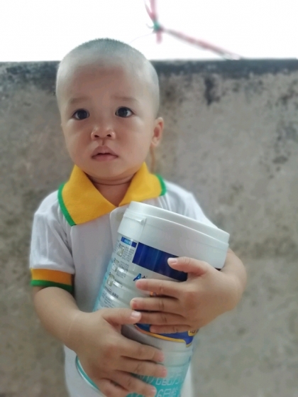 美赞臣铂睿幼儿配方3段奶粉是原装原罐荷兰进口的奶粉